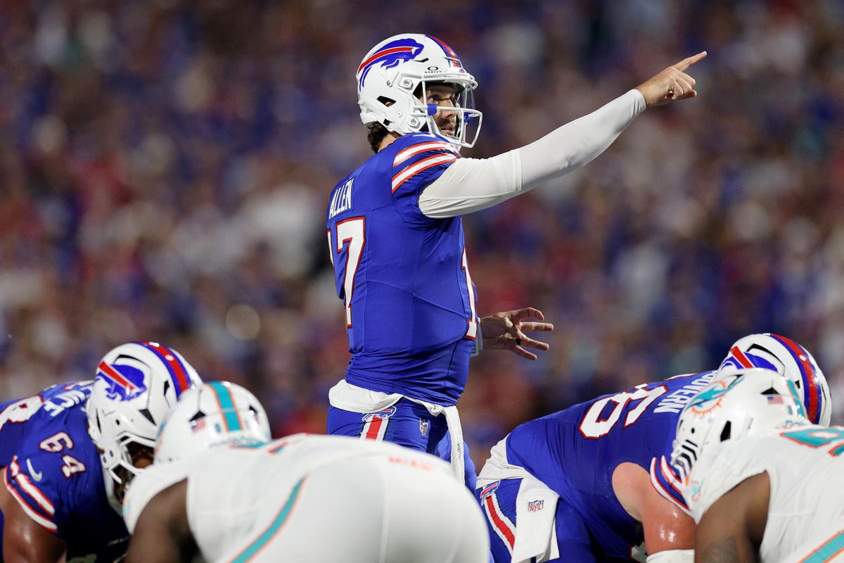 Buffalo Bills QB Josh Allen Sets New NFL Record