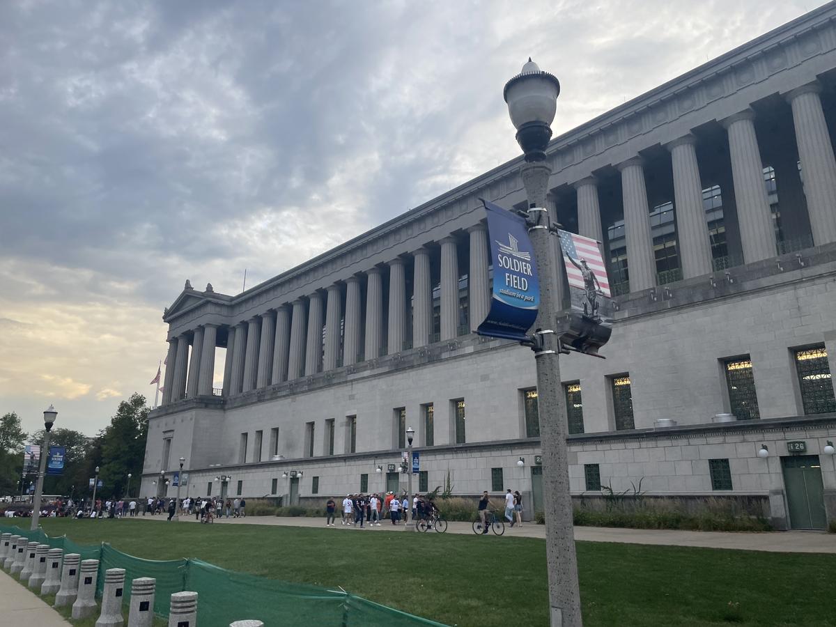 Tackling Chicago Bears Game Day Traffic By Horseback