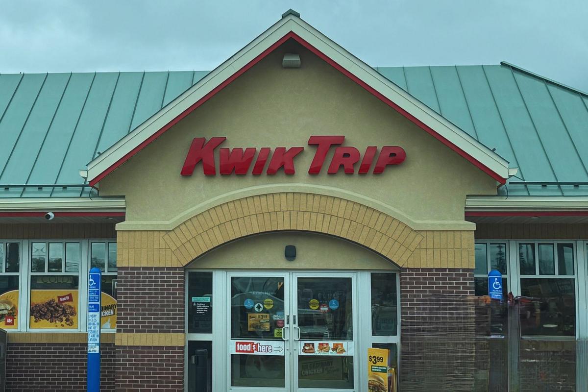 Green Bay Packers Tickets Up for Grabs in New Kwik Trip Giveaway!