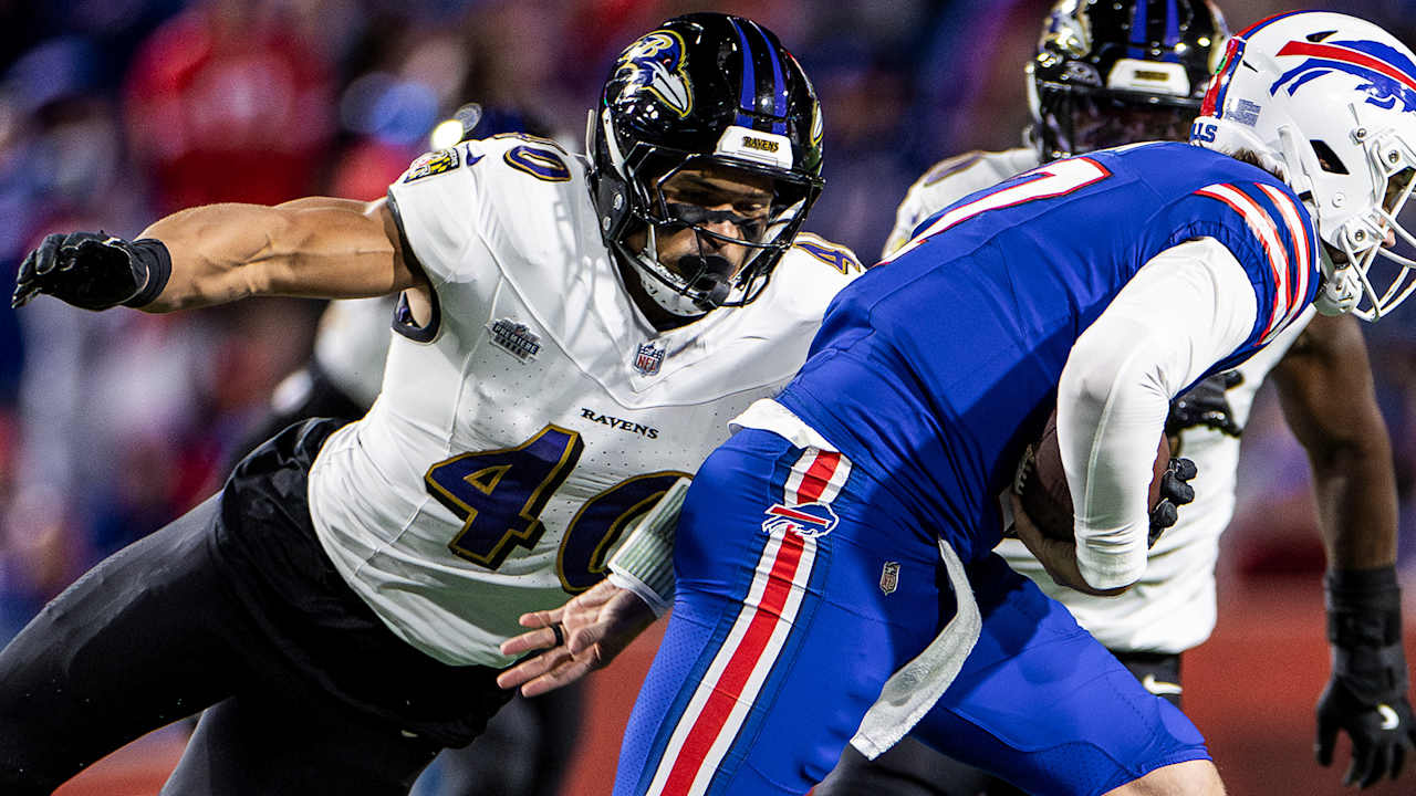 Teddye Buchanan Joins Rare Company as Day 3 Pick to Instant Starter