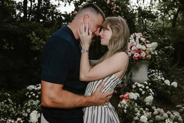 Taylor Swift & Travis Kelce Travis Kelce and Taylor Swift