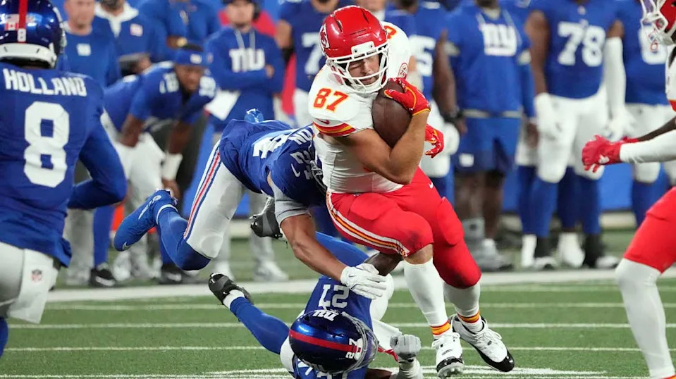 Mandatory Credit: Robert Deutsch-Imagn Images