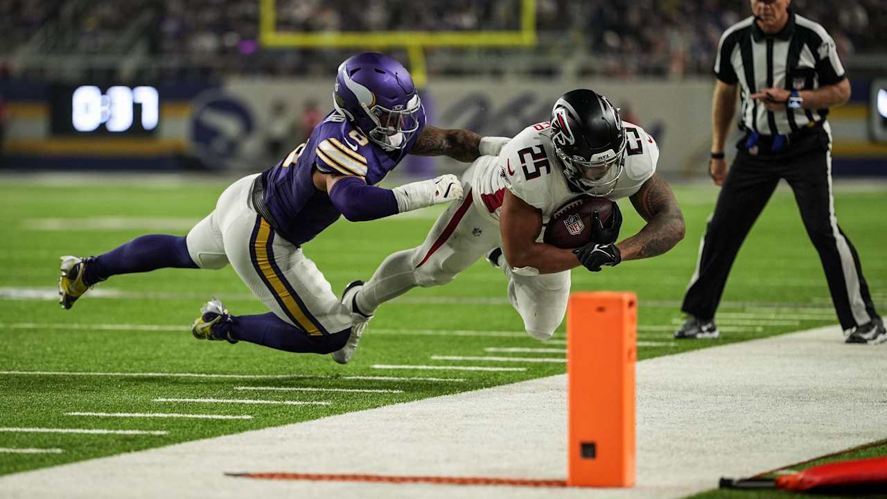 Falcons 'can't settle for field goals' in the red zone