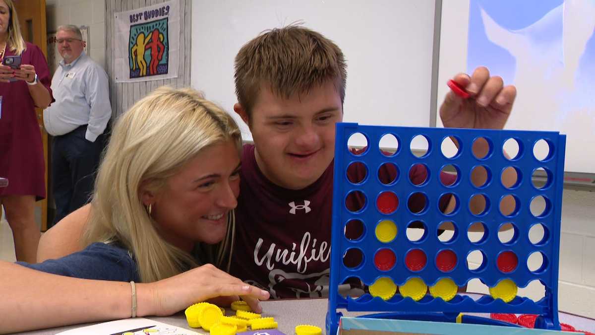 'Best Buddies' in Annapolis awarded 'Honor Rows' from Ravens