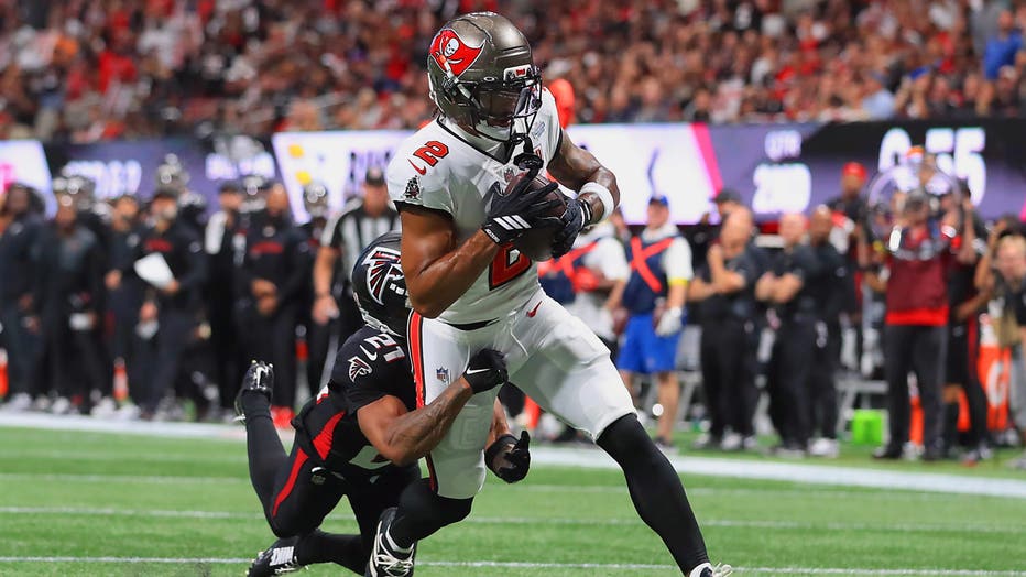 TAMPA, FL - SEPTEMBER 07: Tampa Bay Buccaneers Wide Receiver Emeka Egbuka (2) runs into the end zone for the touchdown during the regular season game between the Tampa Bay Buccaneers and the Atlanta Falcons on September 07, 2025 at Mercedes-Benz Stadium in Atlanta, GA. (Photo by Cliff Welch/Icon Sportswire via Getty Images)