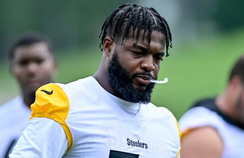 Pittsburgh Steelers OT Chuks Okorafor New England Patriots