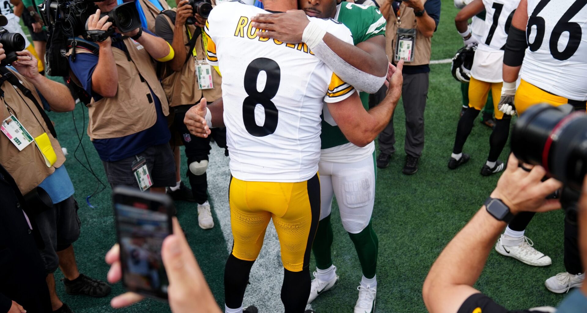 Chargers, Jets Connected in Latest Blockbuster Trade