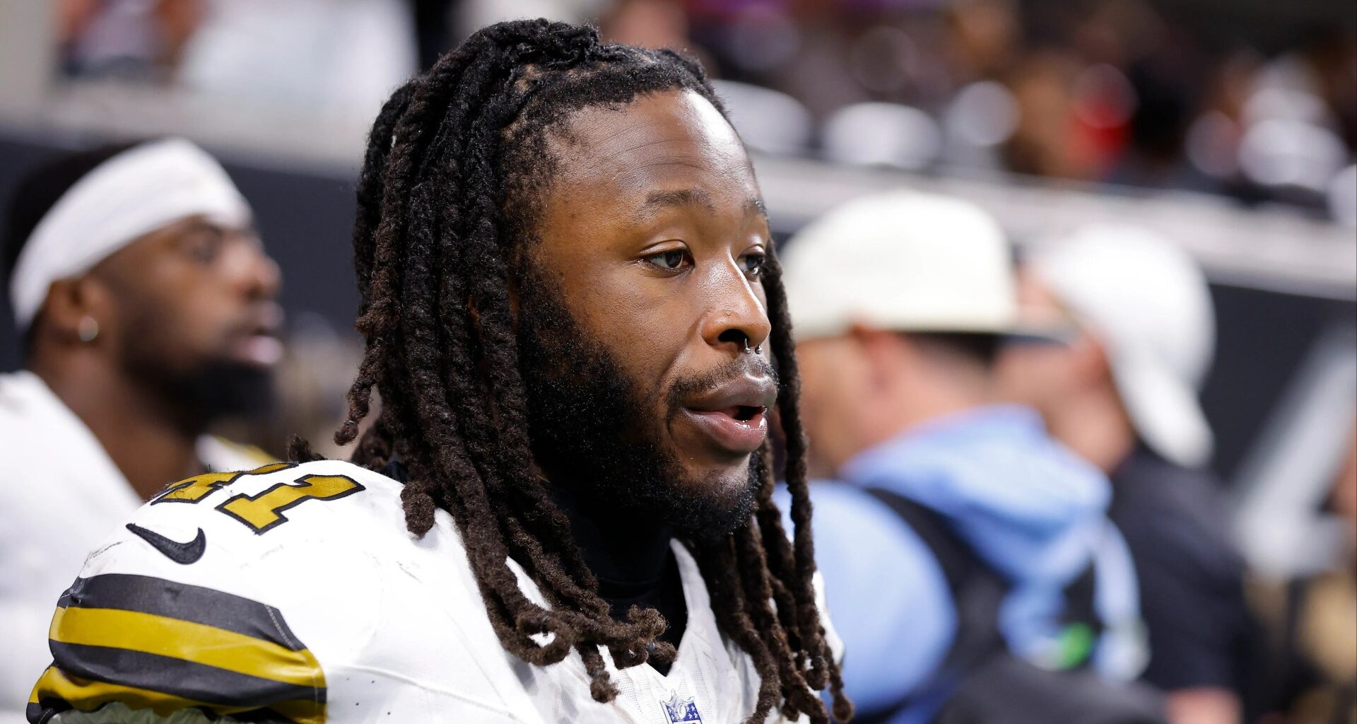 Alvin Kamara sends 3 letter message after New Orleans Saints announces surprise roster cut on eve of NFL season