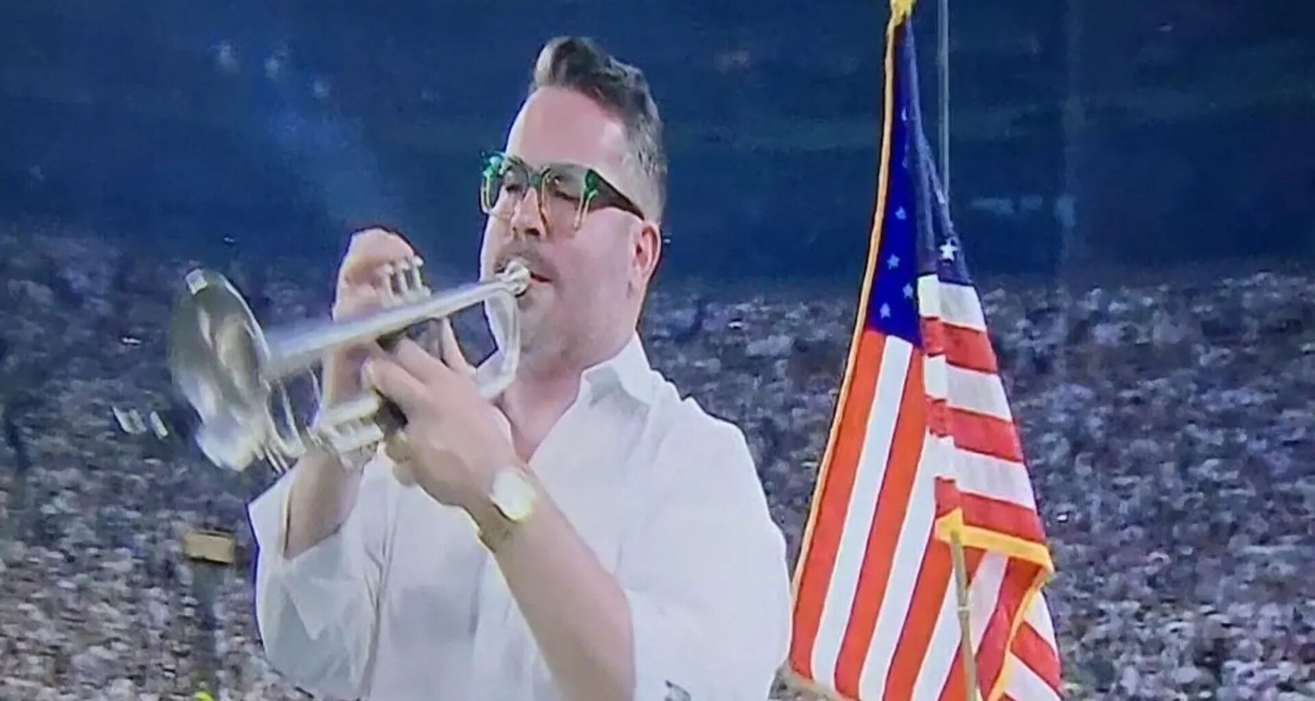 NFL fans left in tears at unique national anthem on 9/11 at Packers-Commanders game - 'absolutely beautiful'