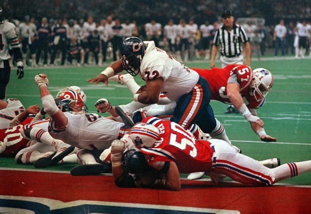 The Bears' William Perry (72) dives for a 1-yard touchdown during Super Bowl XX on Jan. 26, 1986, at the Superdome in New Orleans. (Ed Wagner Jr./Chicago Tribune)