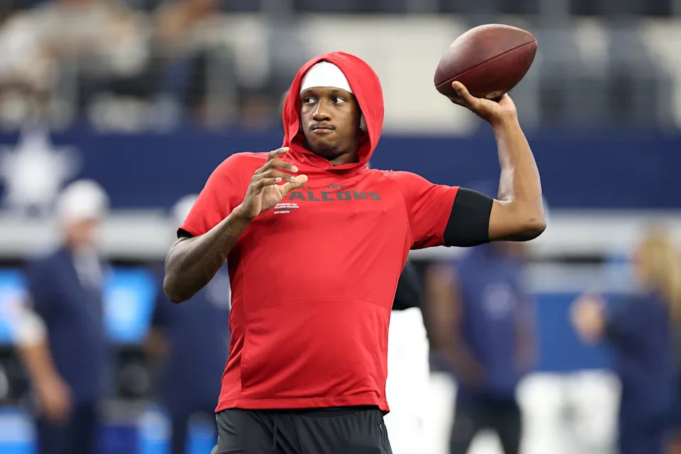 ARLINGTON, TEXAS - AUGUST 22: Michael Penix Jr. #9 of the Atlanta Falcons participates in warmups prior to the NFL Preseason 2025 game against the Dallas Cowboys at AT&T Stadium on August 22, 2025 in Arlington, Texas. (Photo by Stacy Revere/Getty Images)