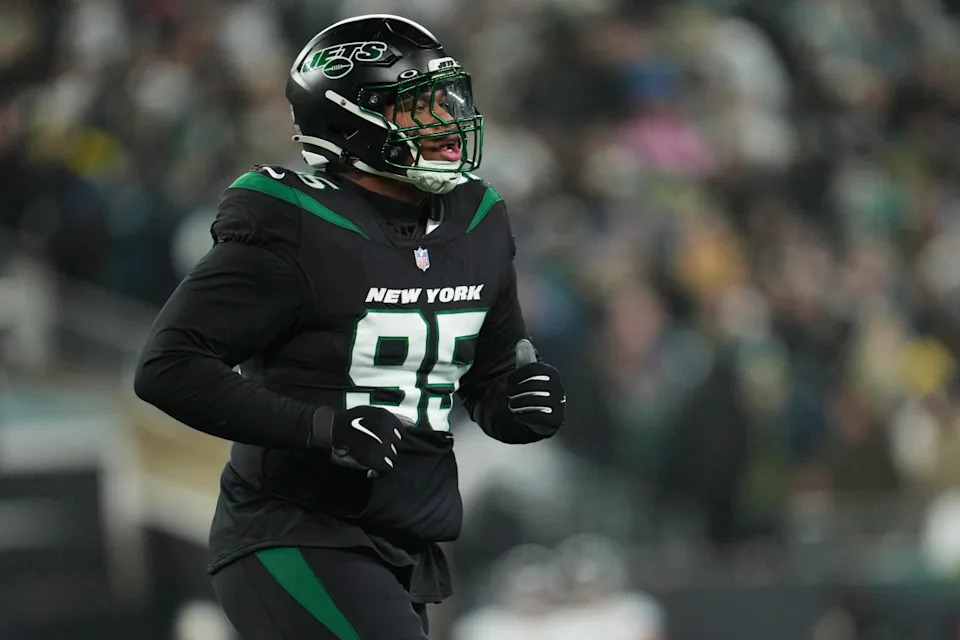 EAST RUTHERFORD, NJ - DECEMBER 22: Quinnen Williams #95 of the New York Jets gets set against the Jacksonville Jaguars at MetLife Stadium on December 22, 2022 in East Rutherford, New Jersey. (Photo by Cooper Neill/Getty Images)Cooper Neill&sol;Getty Images