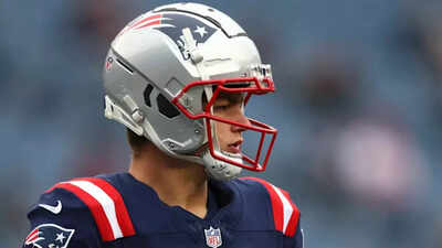 Will Drake Maye play against the Miami Dolphins today? Latest injury update on the popular New England Patriots QB