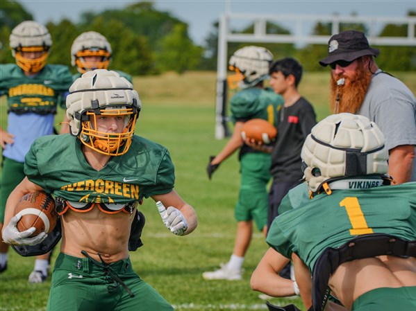 Evergreen football maintaining momentum with 3-0 start