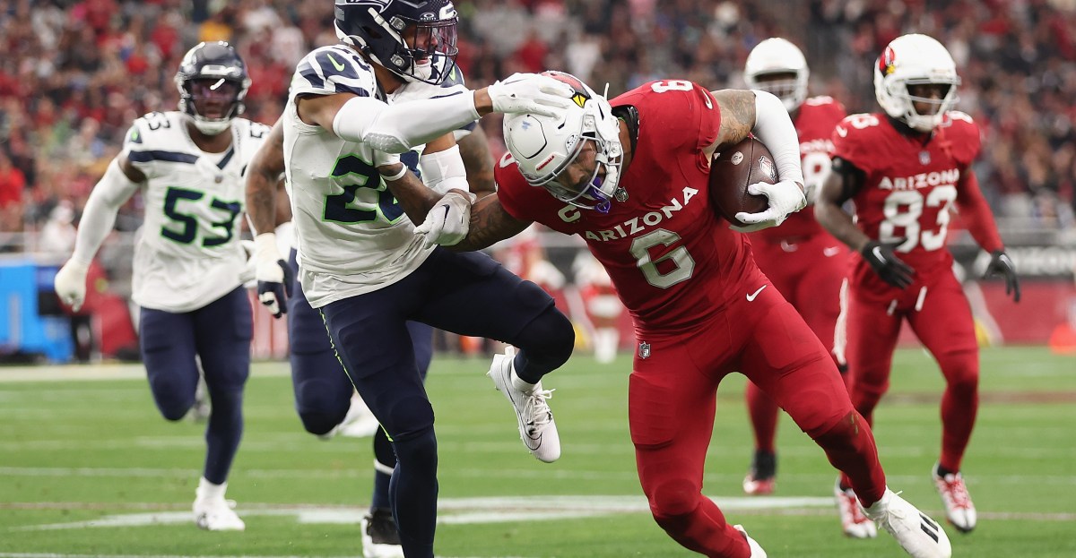 Arizona Cardinals star James Conner out for season after gruesome injury