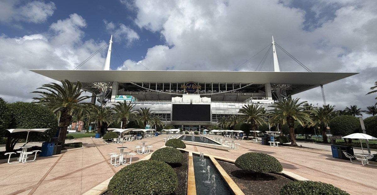 How to stream Jets vs. Dolphins Monday Night Football: TV coverage, odds, more in Week 4 2025