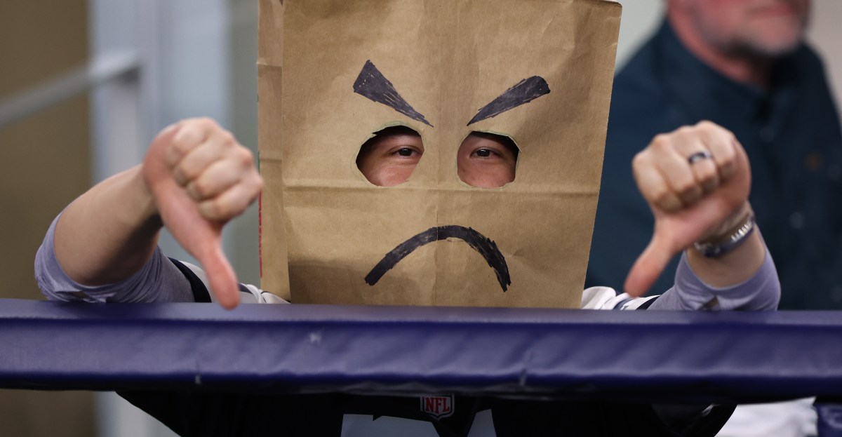 Dallas Cowboys fans do a U-turn when it comes to confidence in the team