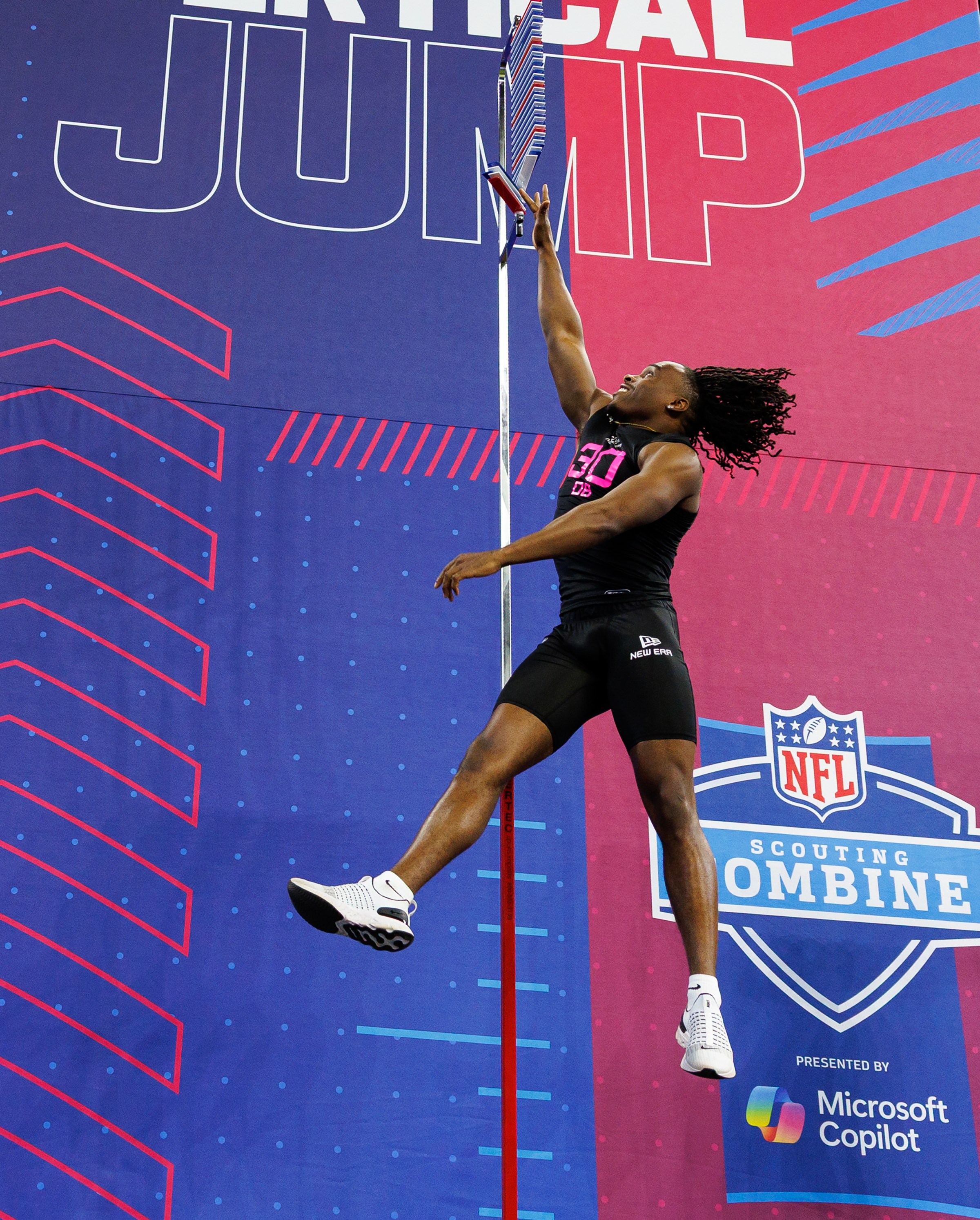 INDIANAPOLIS, INDIANA - FEBRUARY 28: Upton Stout #DB30 of Western Kentucky participates in the vertical jump during the NFL Scouting Combine at Lucas Oil Stadium on February 28, 2025 in Indianapolis, Indiana. (Photo by Brooke Sutton/Getty Images)
