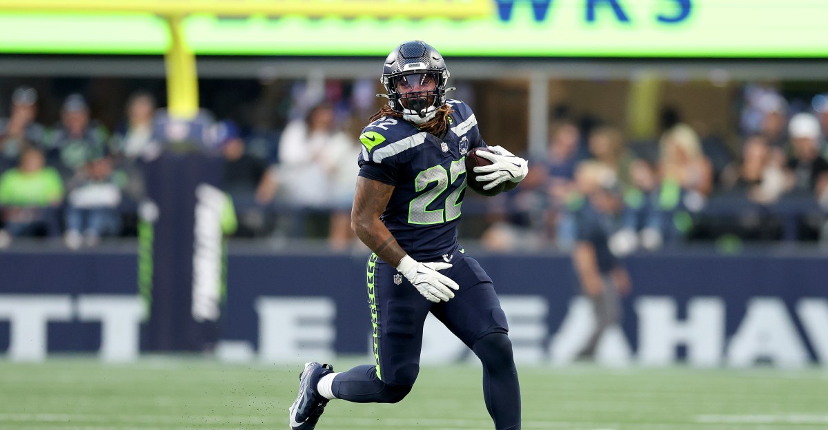 Seattle Seahawks re-sign 3 players back to practice squad a day after releasing them
