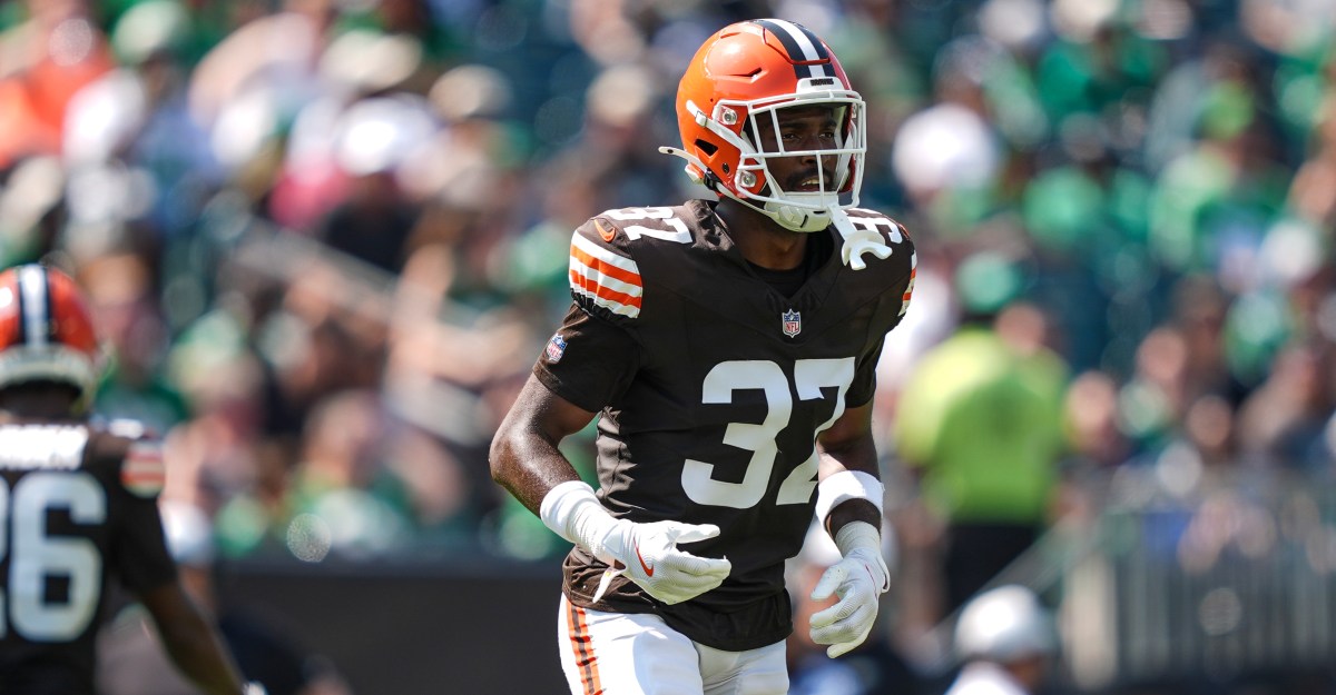 Cleveland Browns elevate 2 defenders from practice squad for Detroit game