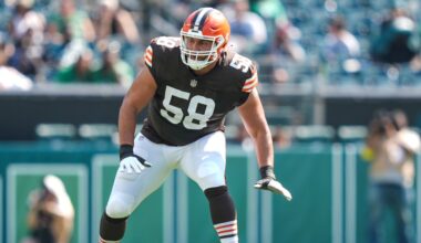 Patriots add pair of O-linemen to practice squad entering Week 5