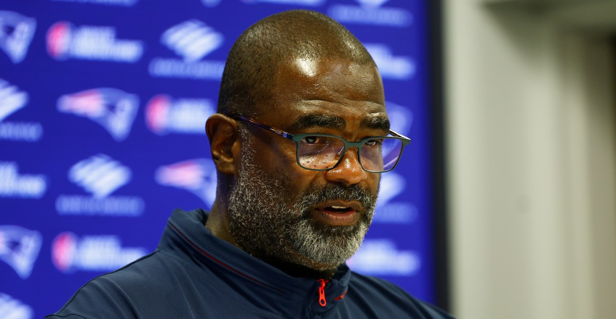 Patriots defensive coordinator remains in limbo heading into Week 4