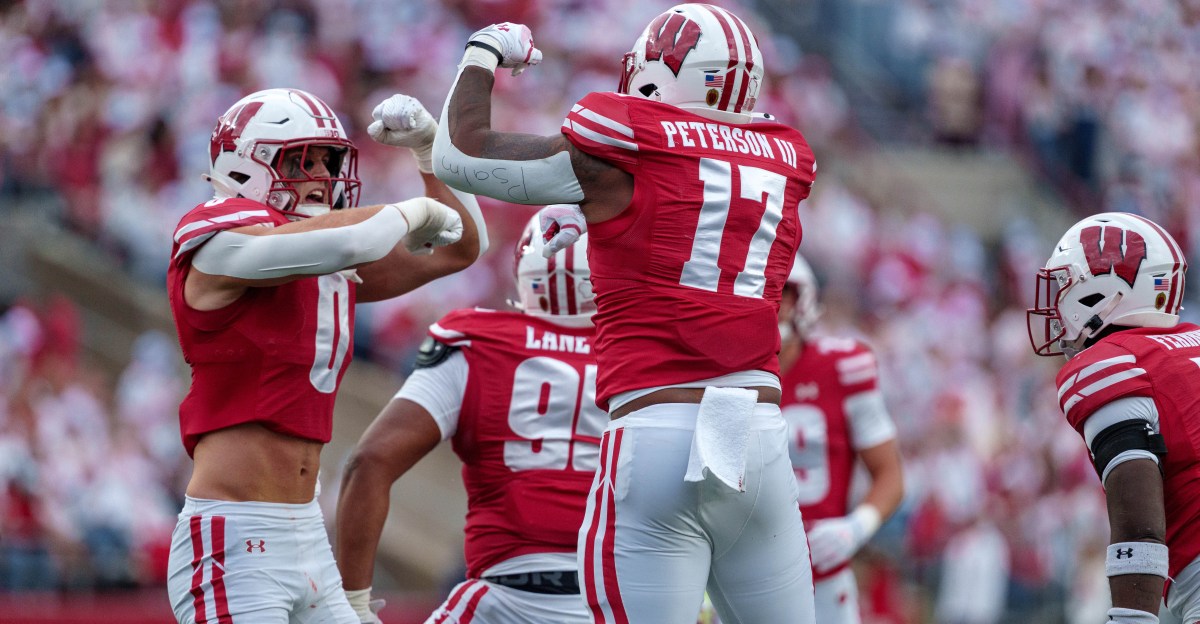 Wisconsin Football: Badgers reveal depth chart for Week 4 vs. Maryland