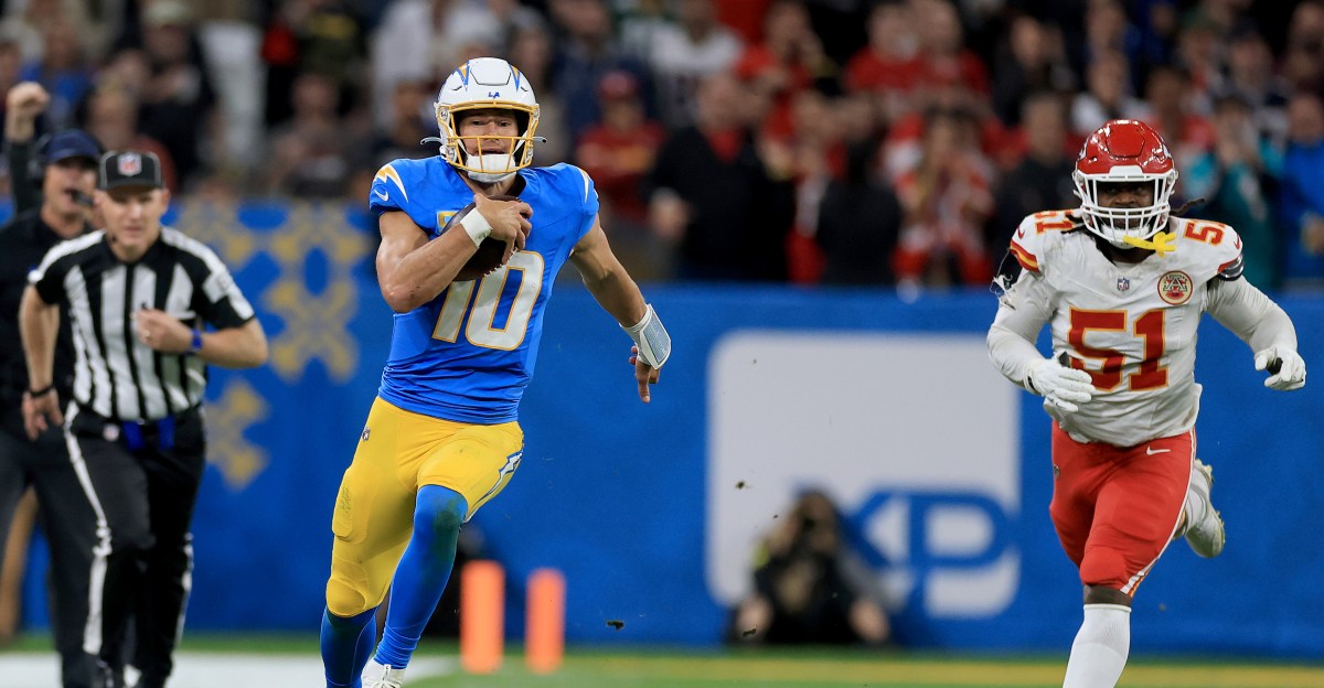 Chiefs Roster: Chris Jones takes responsibility for Justin Herbert run