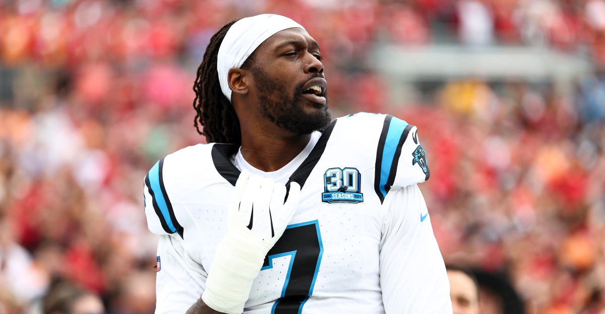 Dallas Cowboys, Jadeveon Clowney hope kept alive by Stephen Jones