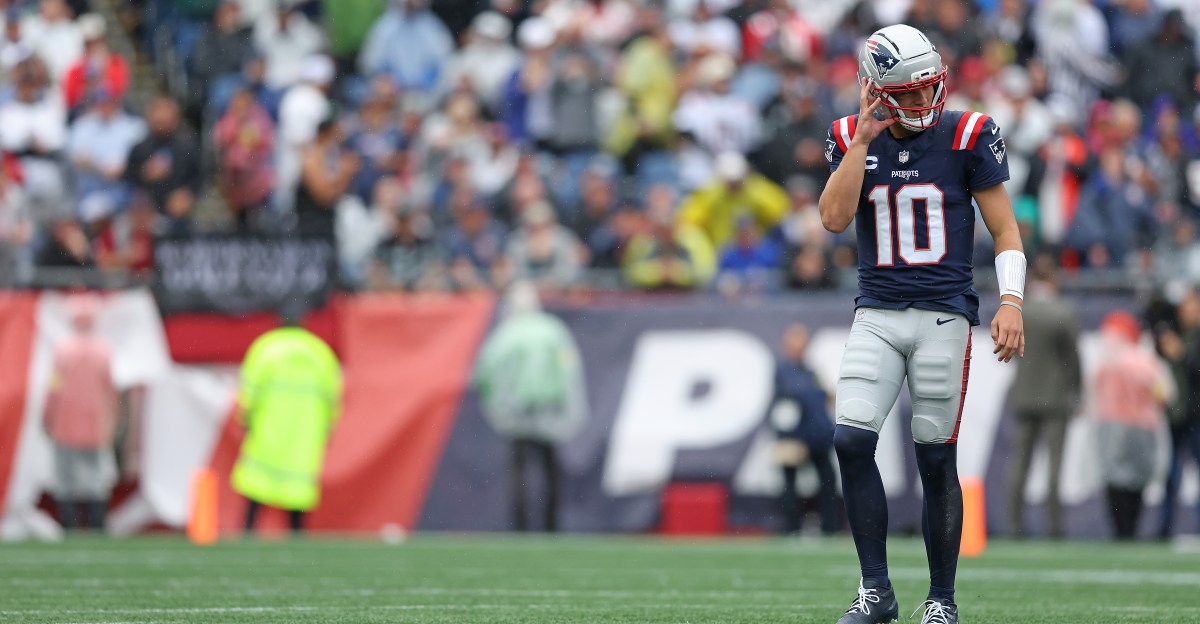 Sunday Patriots Notes: Drake Maye needs to relax (and so do we)