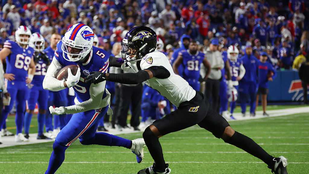 Ravens fall apart in fourth as Bills pull off epic comeback 41-40
