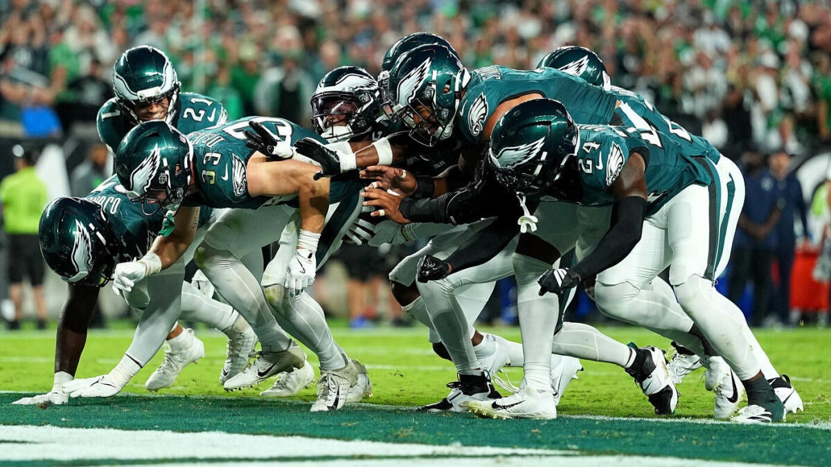 Broncos' Sean Payton defends Tush Push ahead of matchup against Eagles, endorses 'safest play in football'