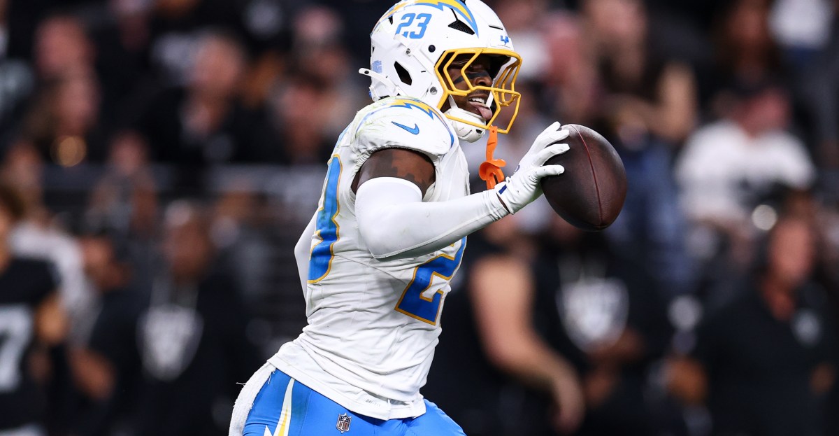 Chargers signing S Tony Jefferson to active roster