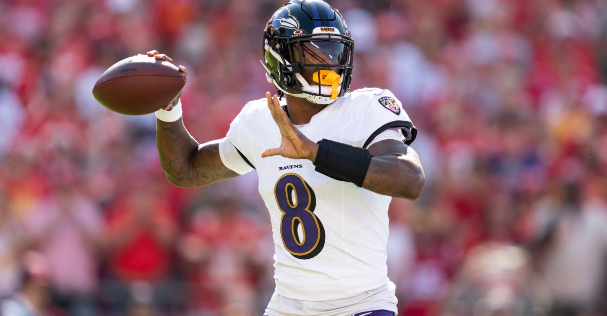 Baltimore Ravens QB Lamar Jackson likely to miss multiple games