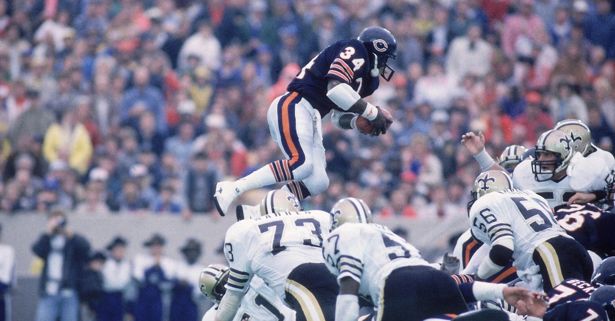 YouTube Gold: The Brilliance Of Walter Payton