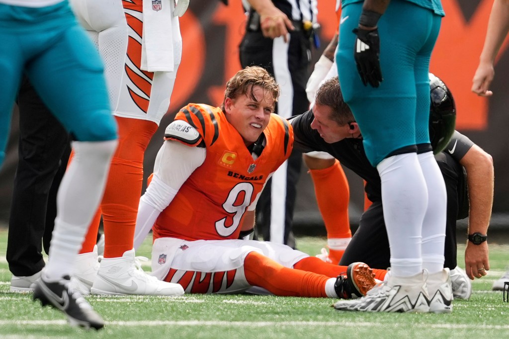 Starting Bengals QB Joe Burrow is expected to miss significant time after suffering what is believed to be Grade 3 toe turf.