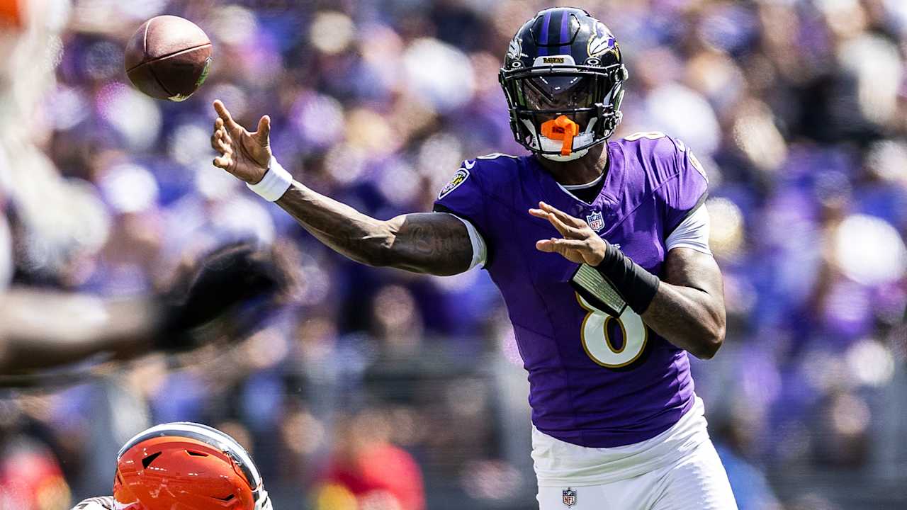 Stats Show Lamar Jackson Is in Uncharted Passing Territory