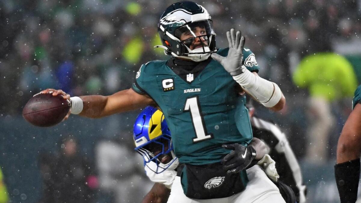 NFL Week 3 predictions, picks: Our experts face off on week's top games and bets