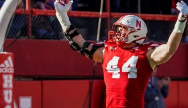 Saints sign DE Garrett Nelson to practice squad, release QB Hunter Dekkers