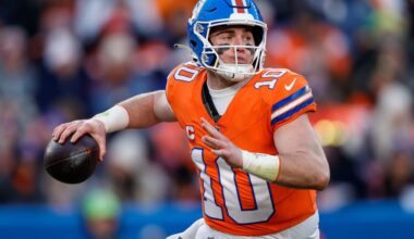 Tennessee Titans at Denver Broncos score predictions for Week 1