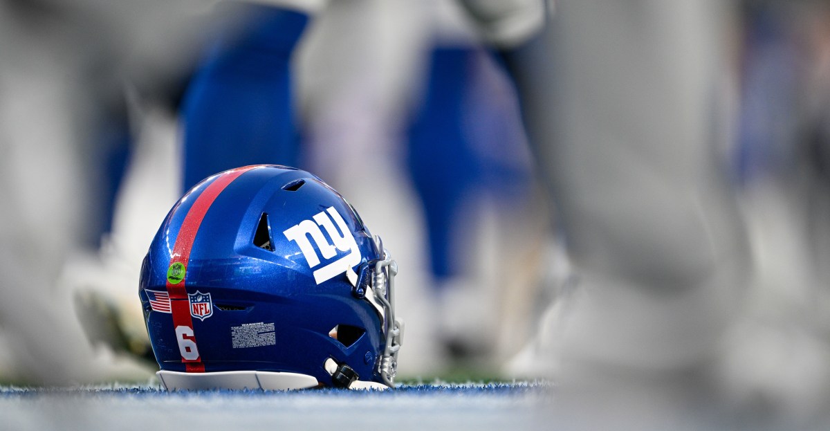New York Giants to sell minority stake to Koch family