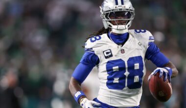 Dallas Cowboys WR CeeDee Lamb questionable to return against Bears