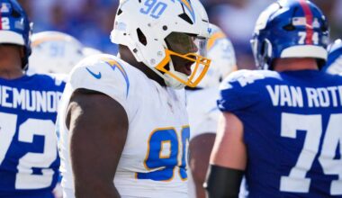 Chargers News: Tyreek Hill dislocated his knee vs. Jets