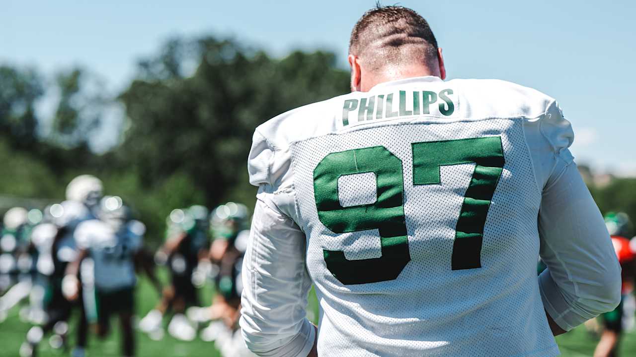 How Are the Jets Preparing for Steelers QB Aaron Rodgers?