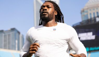 Cowboys' Jadeveon Clowney hopes to spark Dallas' lackluster pass rush just in time for Micah Parsons' return