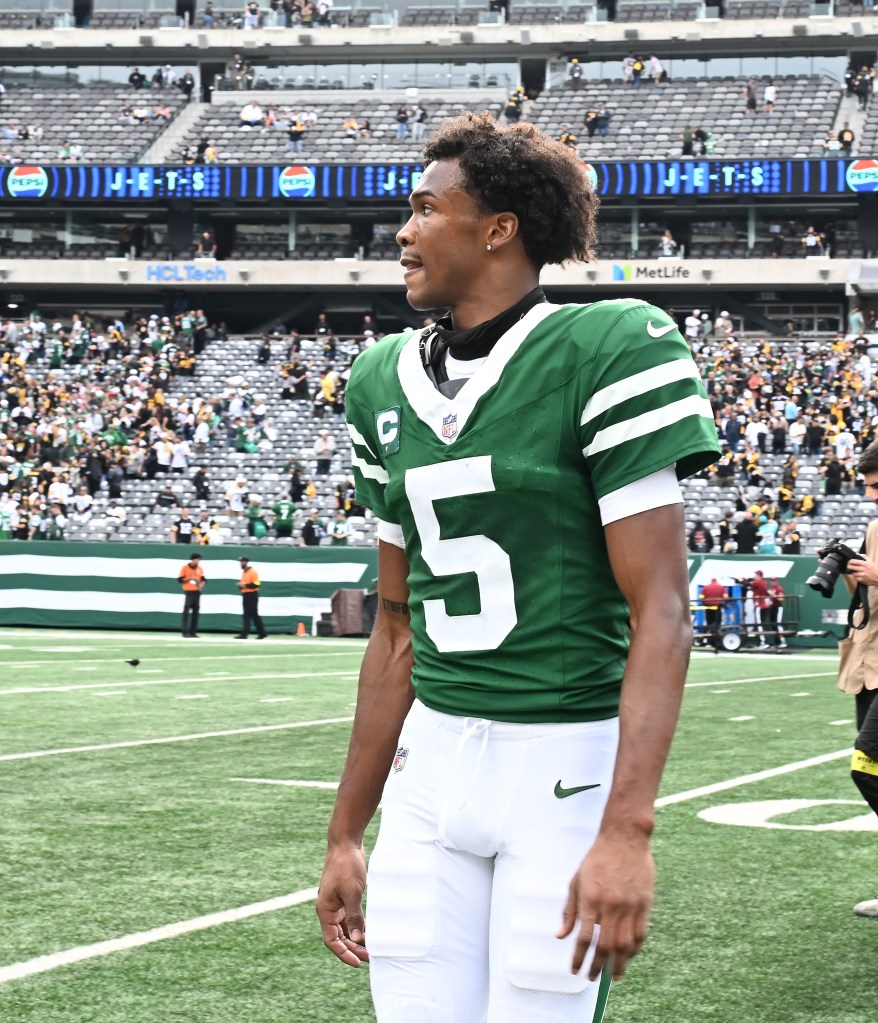 Garrett Wilson walks off the field after the Jets-Steelers game on Sept. 7, 2025. 