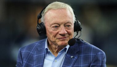 Jerry Jones on DaRon Bland's status, a Brandon Aubrey extension, more