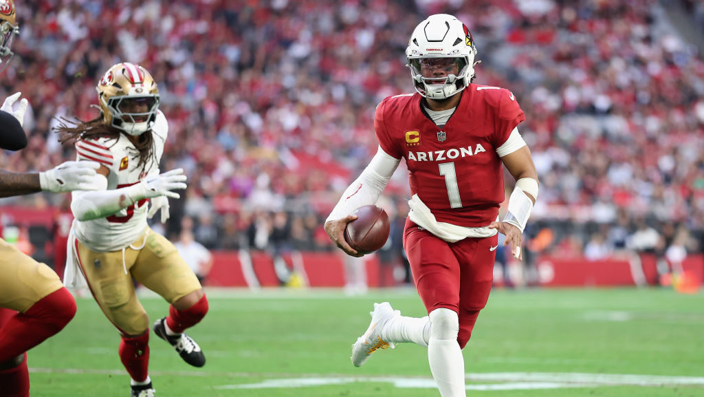 Cardinals' Kyler Murray runs the rock against the 49ers...