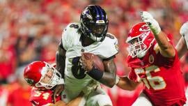 NFL Week 4 odds, predictions, expert picks: Can Chiefs survive Ravens? Will Packers roll past Cowboys?