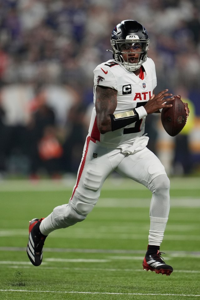 Atlanta Falcons quarterback Michael Penix Jr. (9) looks to pass the ball.